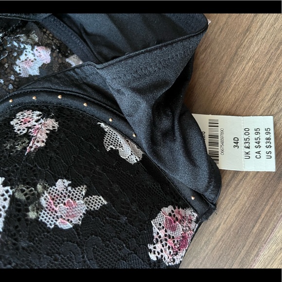 BNWT Black Floral padded bralette cute 💖 - Picture 2 of 3